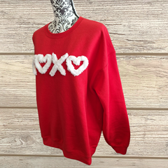 Trendy XOXO Chenille Embroidered Sweatshirt – Cute & Cozy Valentine’s Day Pullover